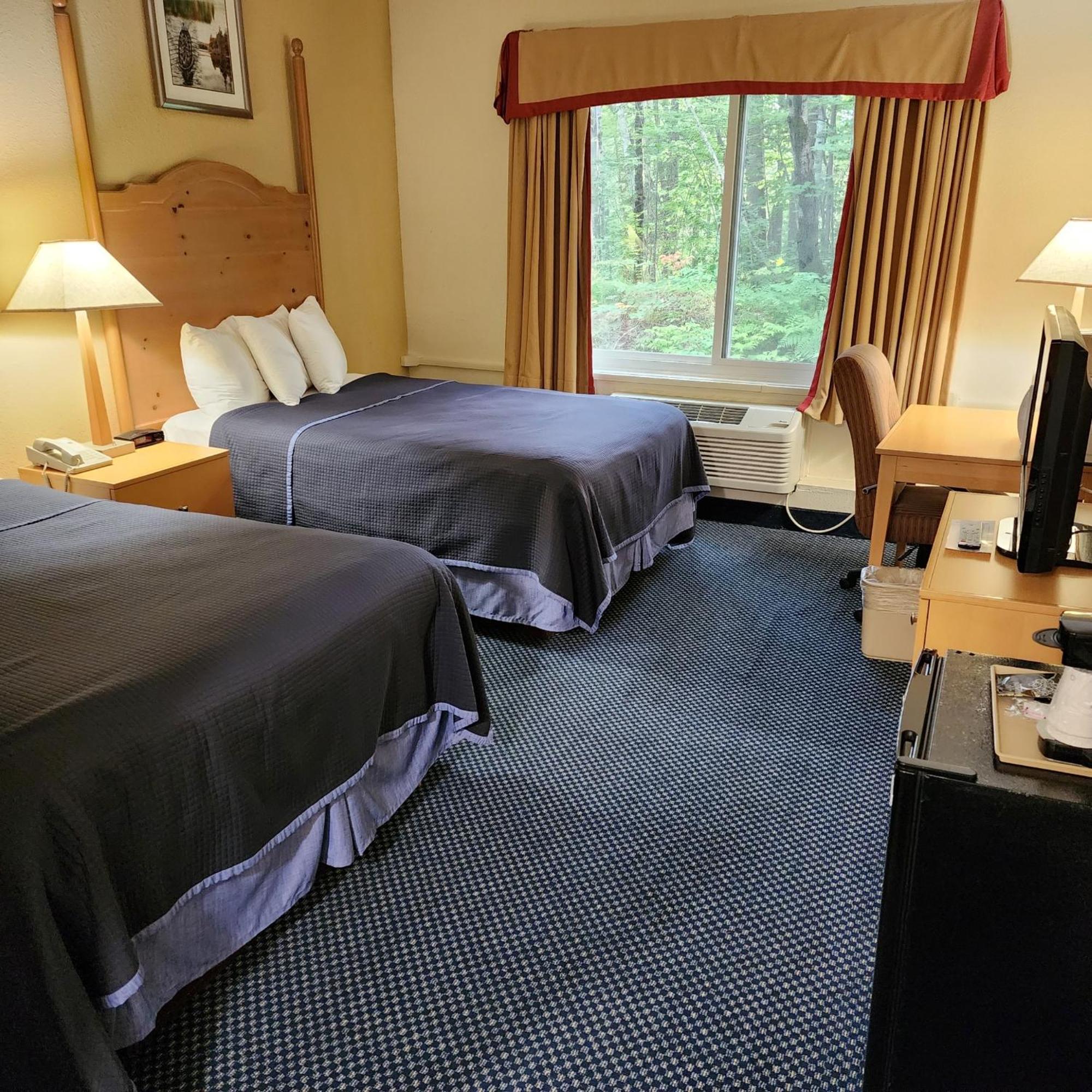 Katahdin Inn & Suites Millinocket Exteriér fotografie