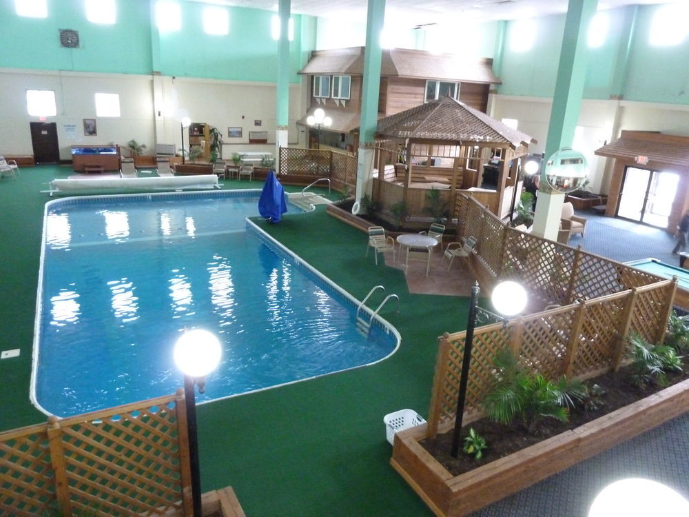 Katahdin Inn & Suites Millinocket Exteriér fotografie