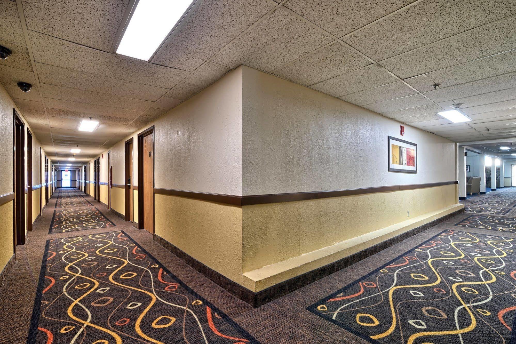 Katahdin Inn & Suites Millinocket Exteriér fotografie